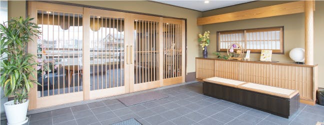 めぐらす柊山 玄関
