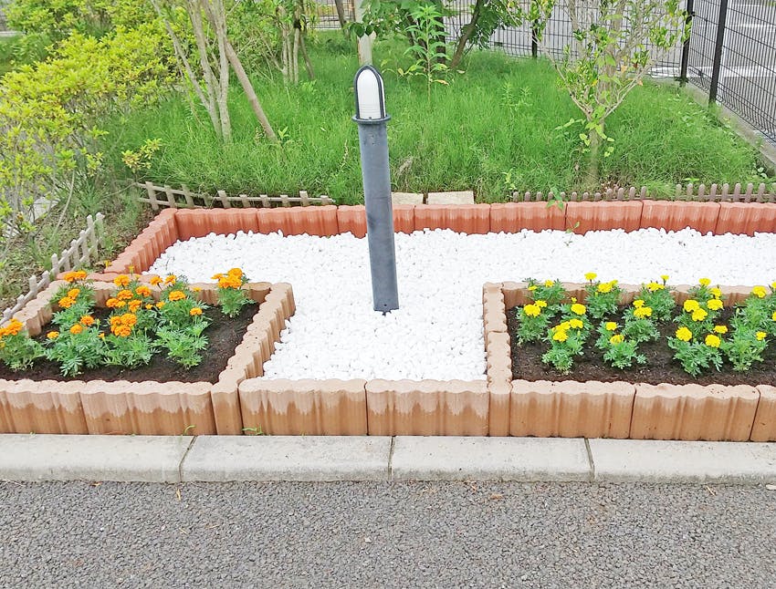 愛の家グループホームさいたま八王子 花壇