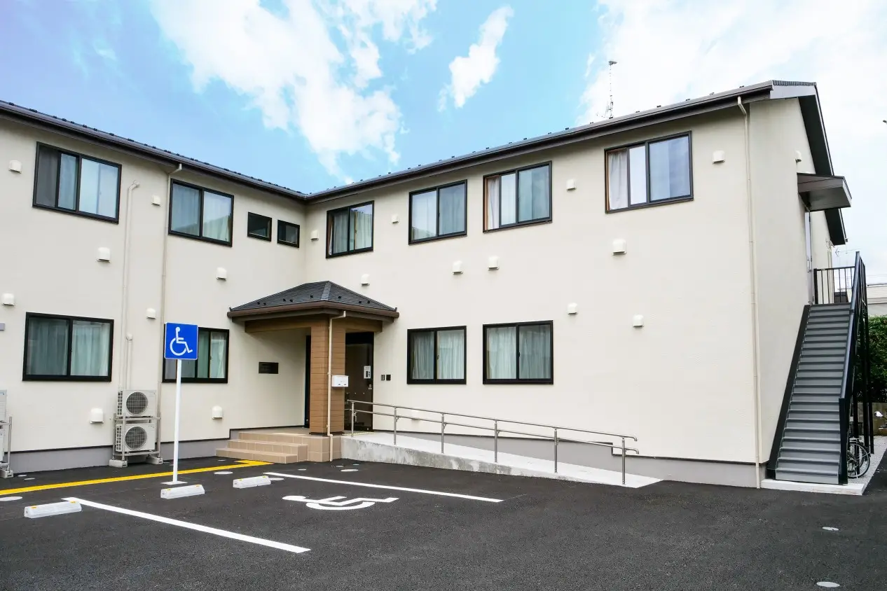 医療対応住宅 ケアホスピス光が丘 外観