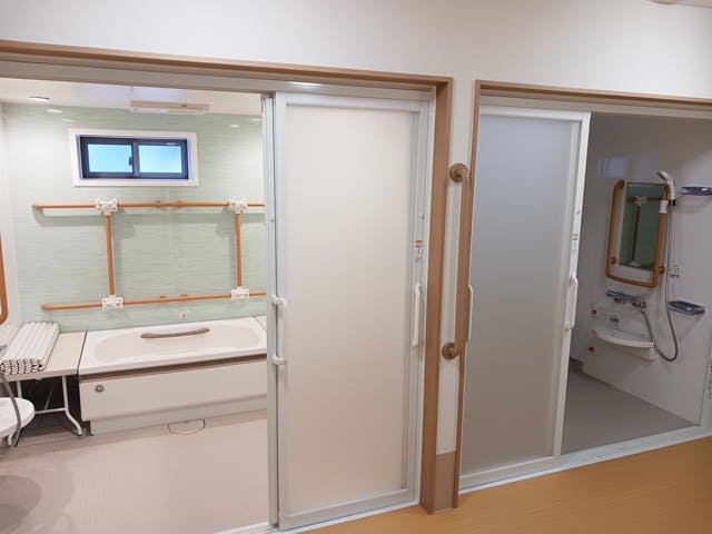 すみれ恩智縁 浴室