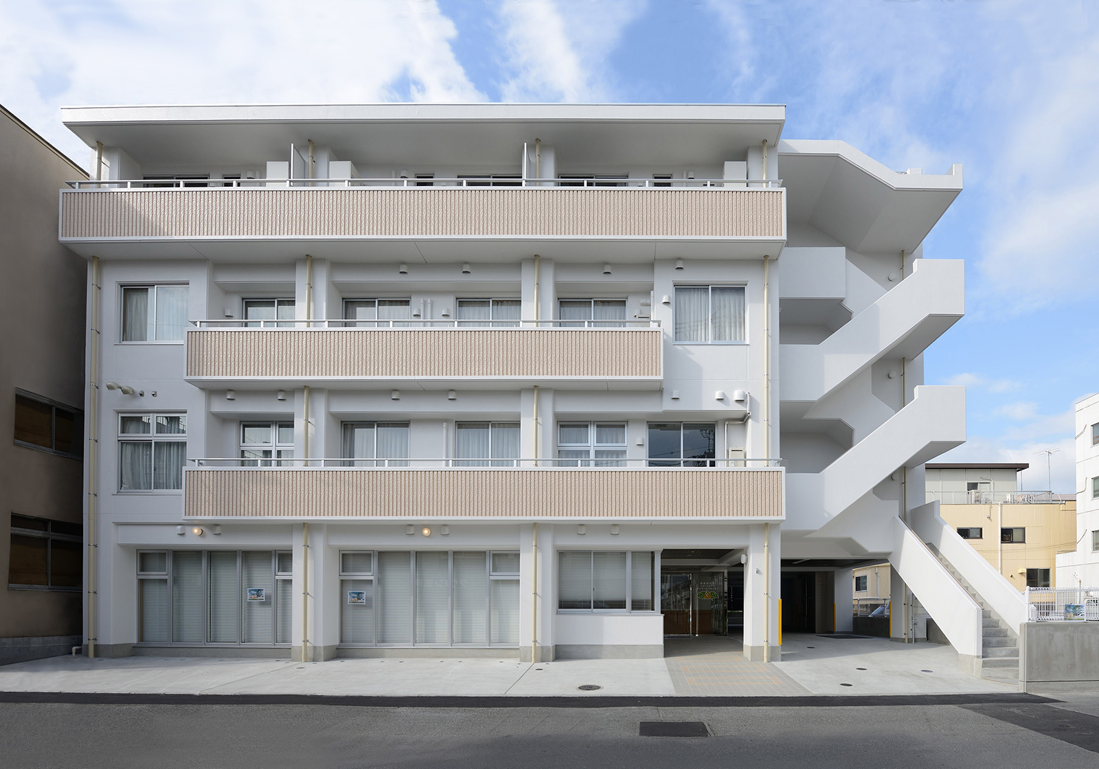 めぐみ園広サービス付き高齢者向け住宅 外観