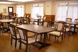 そんぽの家 弁天町 食堂