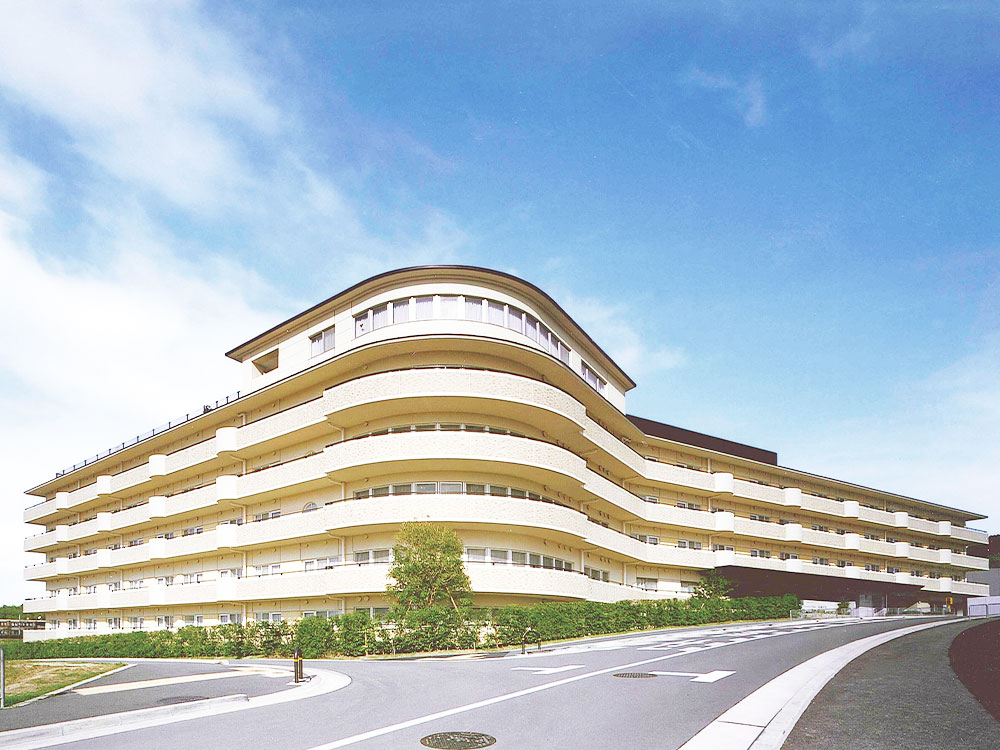 チャームスイート緑地公園 外観