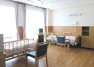 医療法人財団立川中央病院介護老人保健施設アルカディア 2人部屋