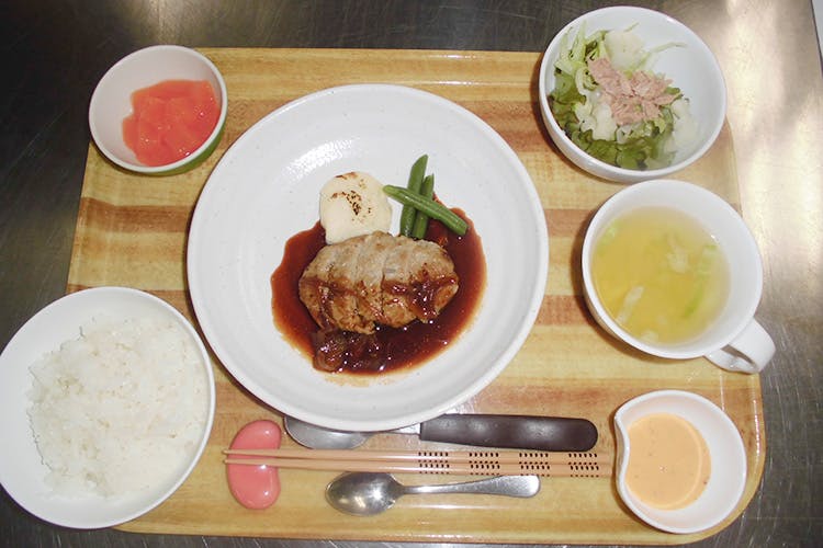 ナービス堺なかもず 夕食例・肉料理