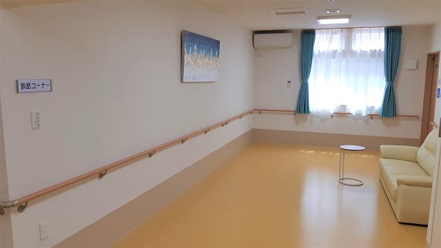 ハピネスリブ服部天神 談話室