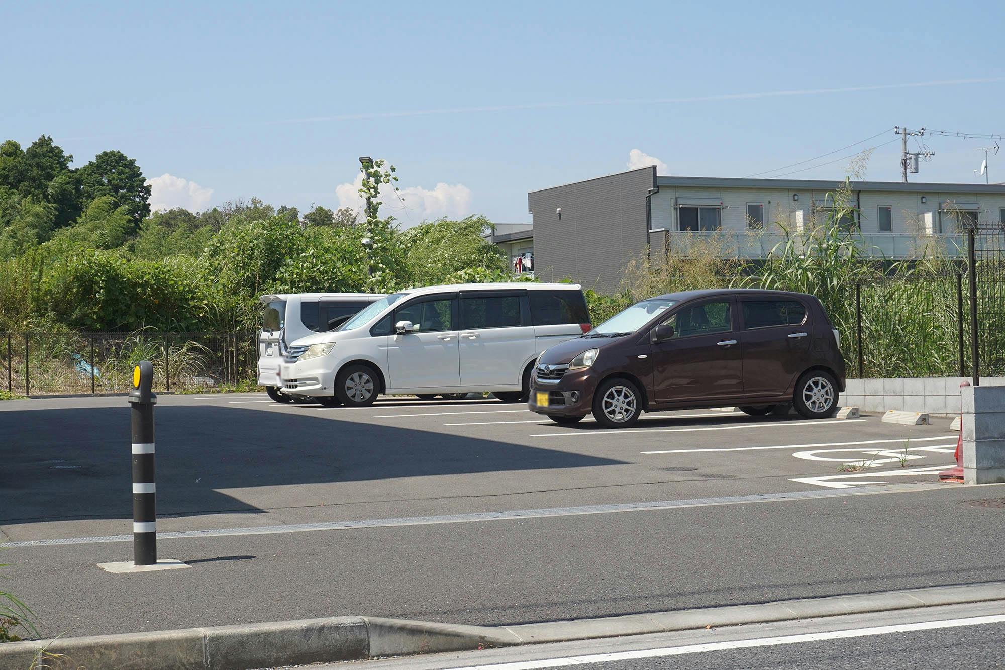 ニューソフィアコート八千代 駐車場