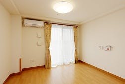 そんぽの家浜の茶屋 居室