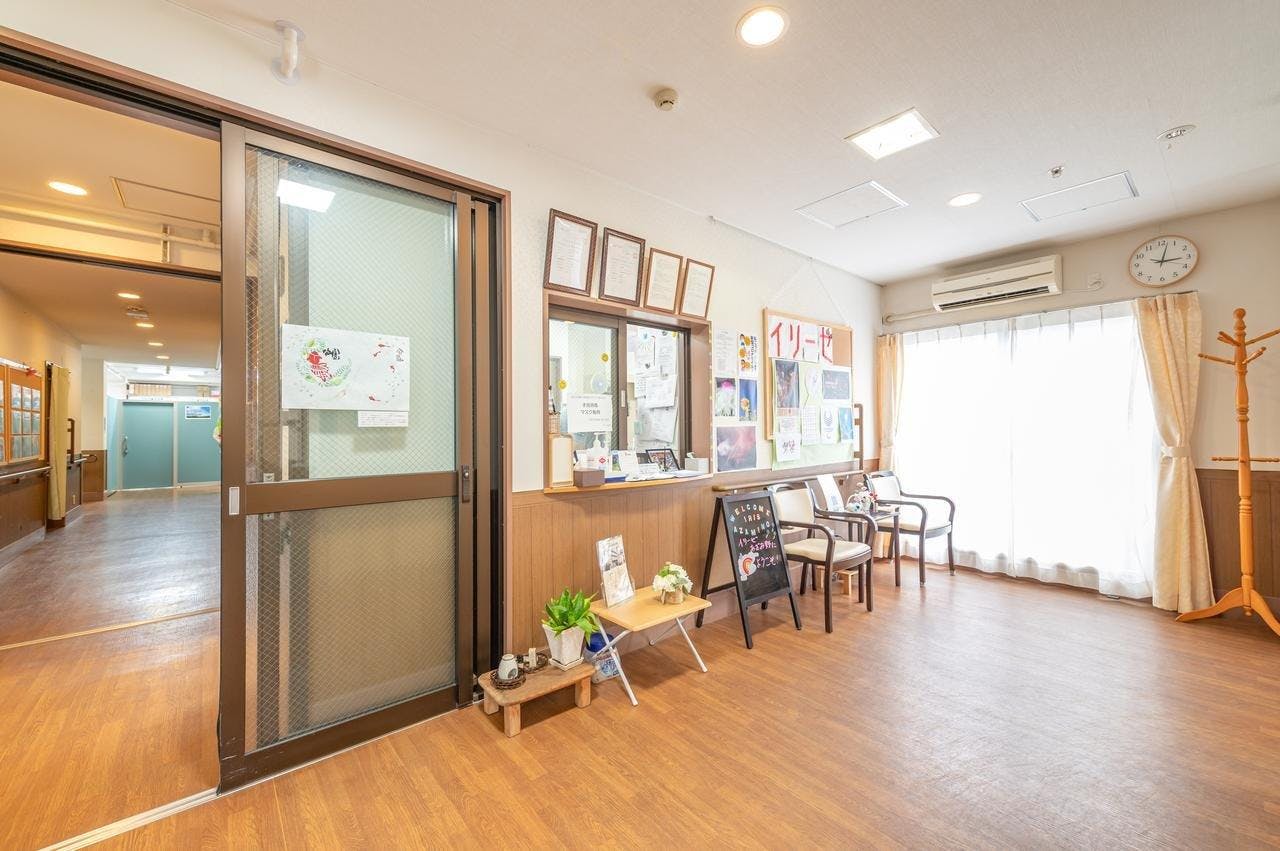 イリーゼあざみ野 エントランス