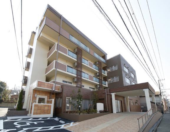 ＳＯＭＰＯケア ラヴィーレ東逗子 外観