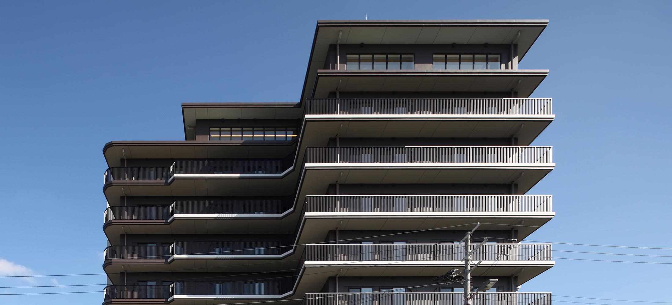 チャーム新大阪淡路 外観