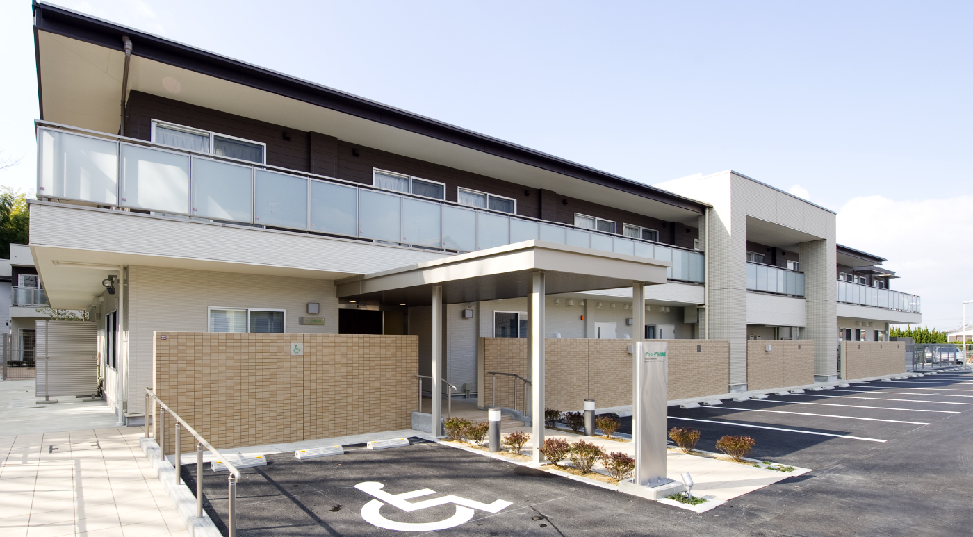 メディカルホームグランダ香里園 外観