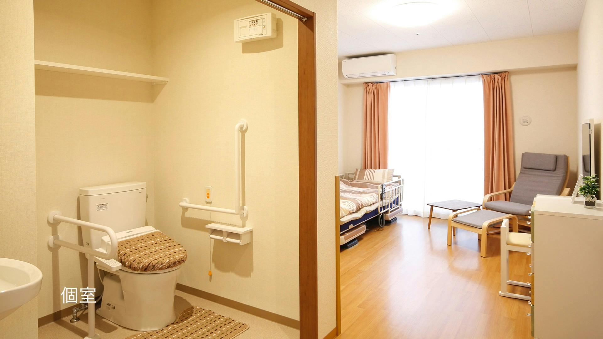 スマイルらいふ寝屋川 個室
