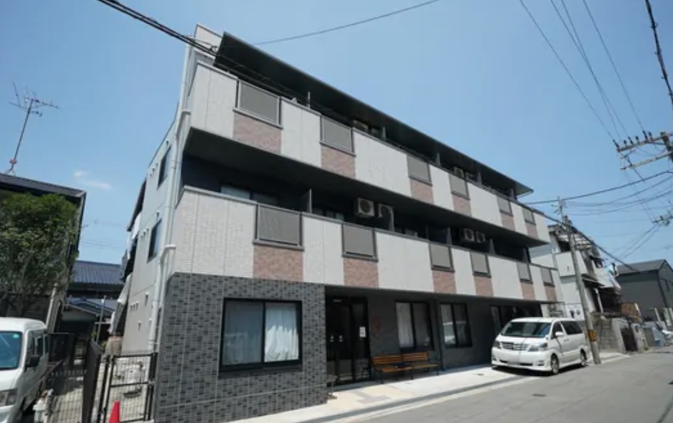 グランドライフ十三 外観