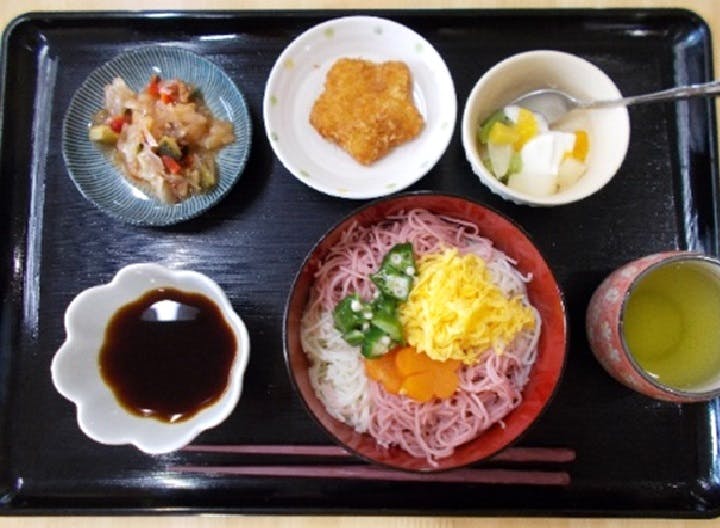 グループホームたのしい家野多目 季節の食事