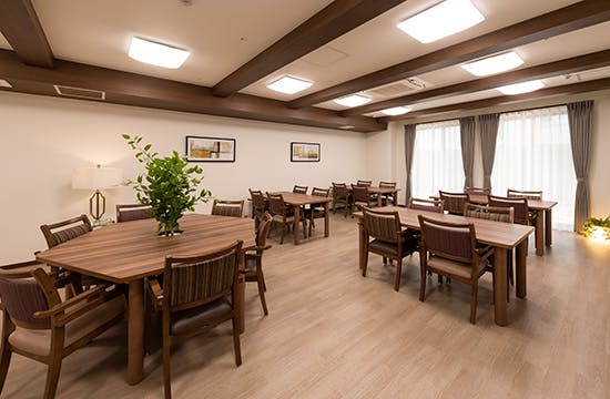 アルシア鷹匠 食堂