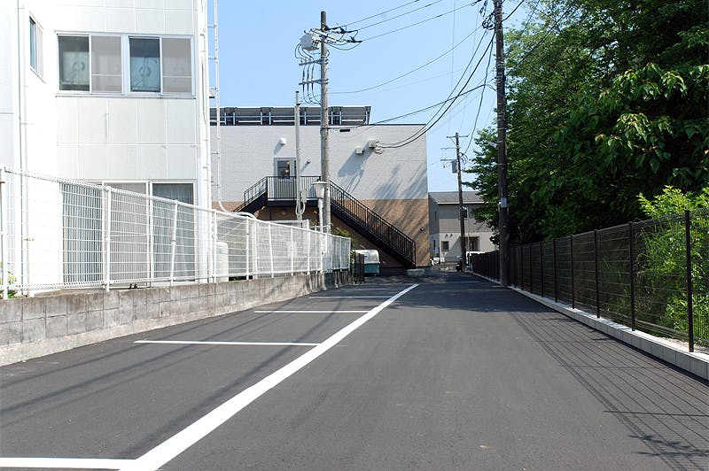 住宅型有料老人ホーム シニアトラスト 駐車場