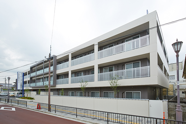 スーパー・コート高槻城内 外観