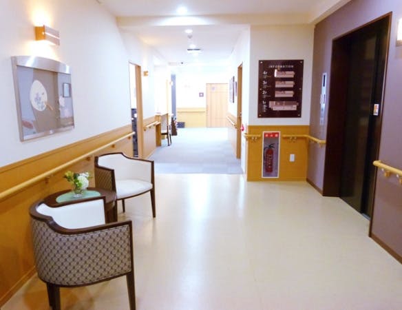 リアンレーヴ 川口 廊下（エレベーターホール）