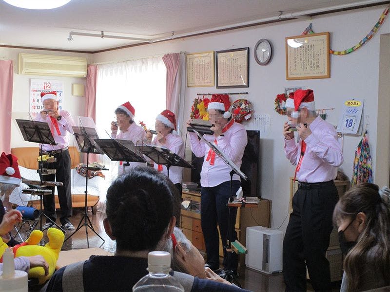 グループホーム花物語さいわい クリスマス会