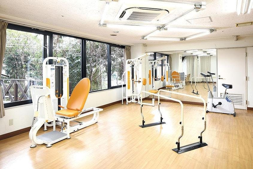 メディカルホームくらら青葉台 1F機能訓練室