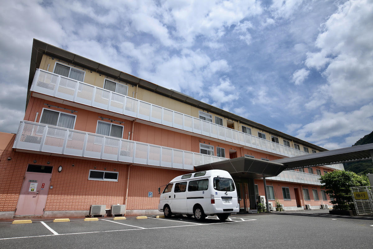 ケアホームディア・レスト可部 外観