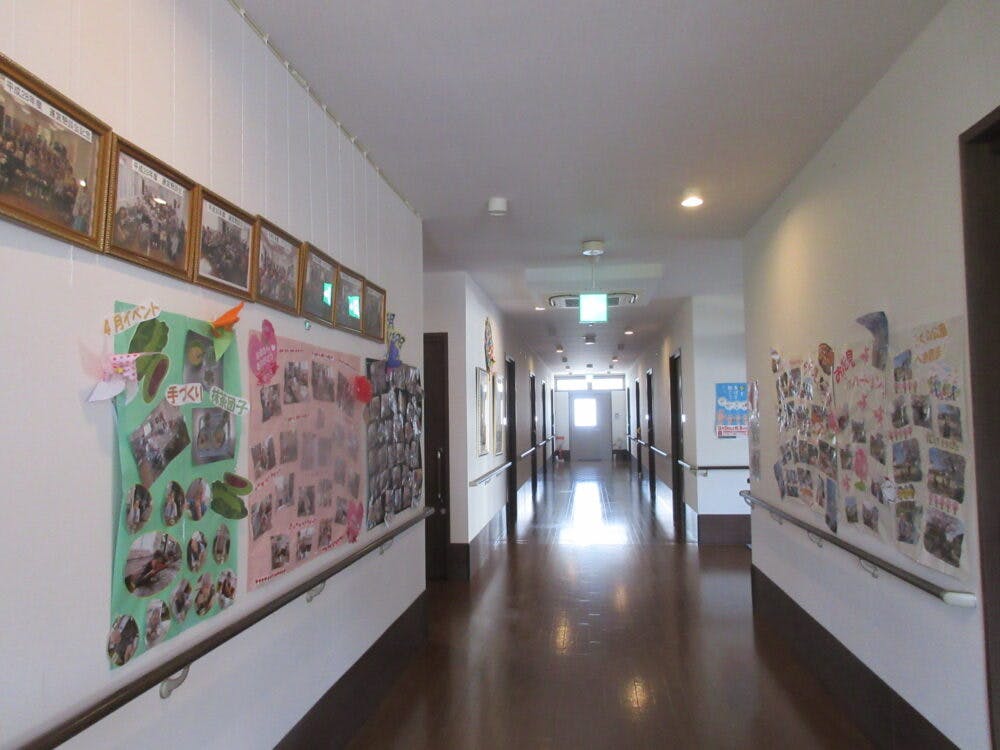 ハートリンク津山口 廊下