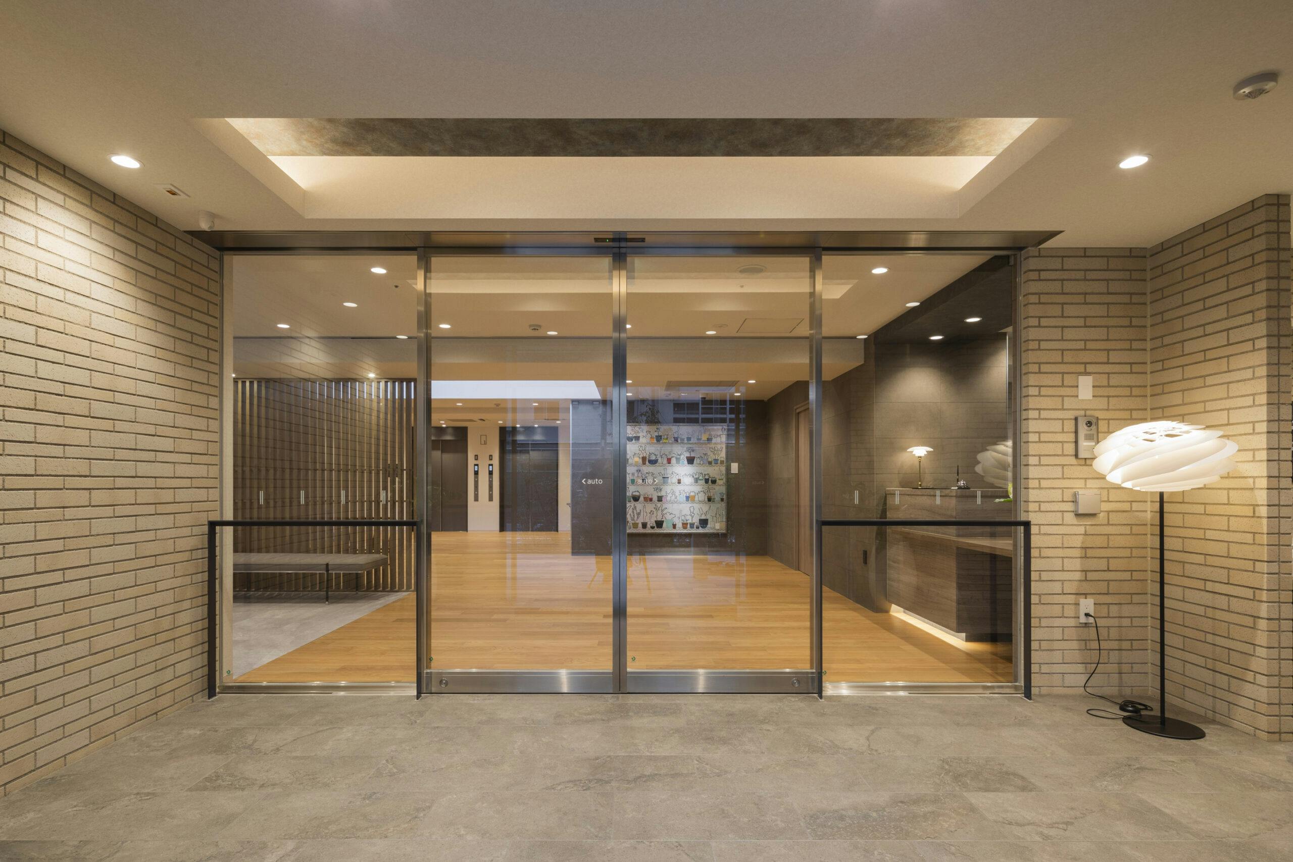 チャーム清澄白河 風除室