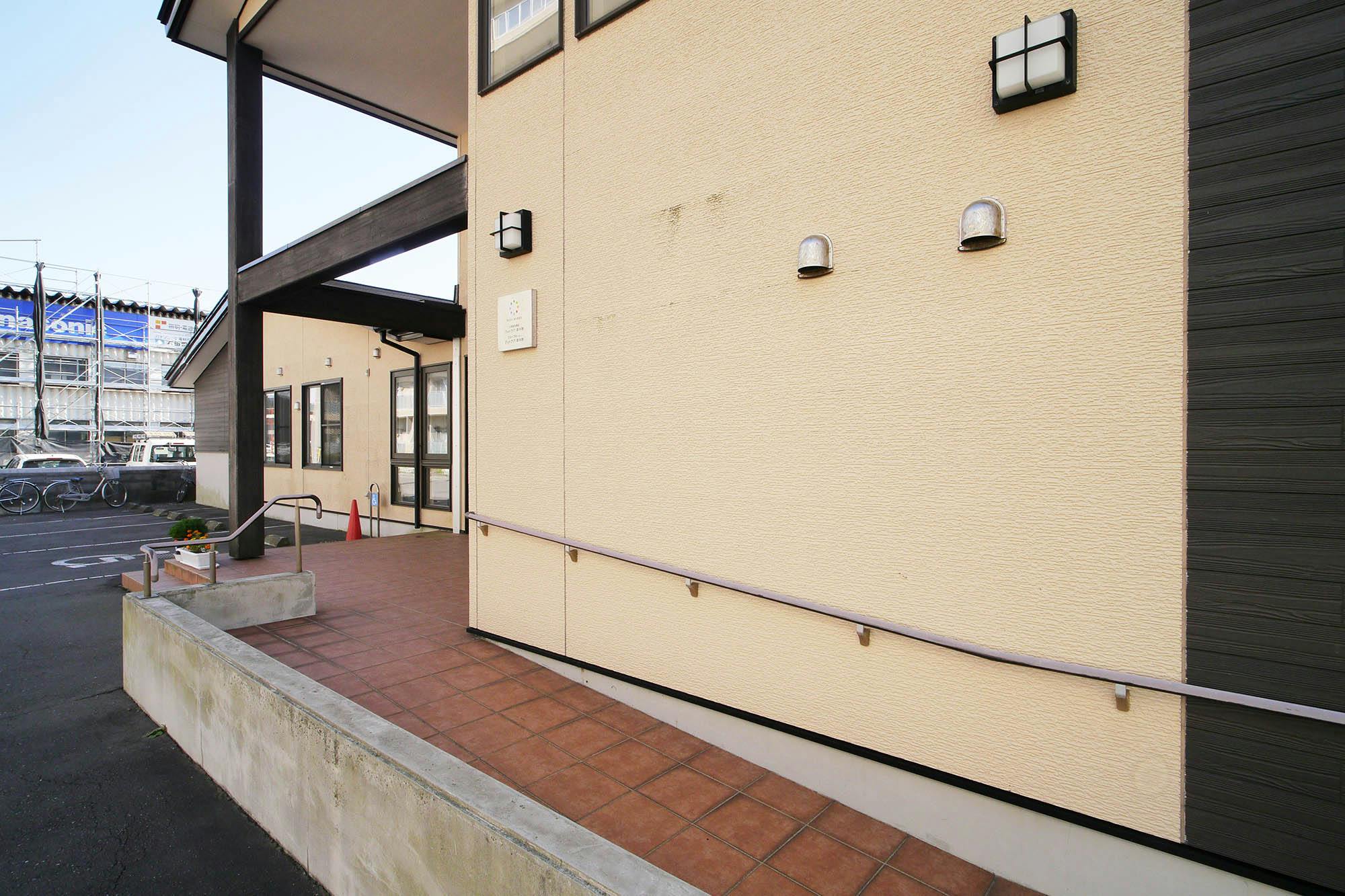 グッドケア・新中野 玄関