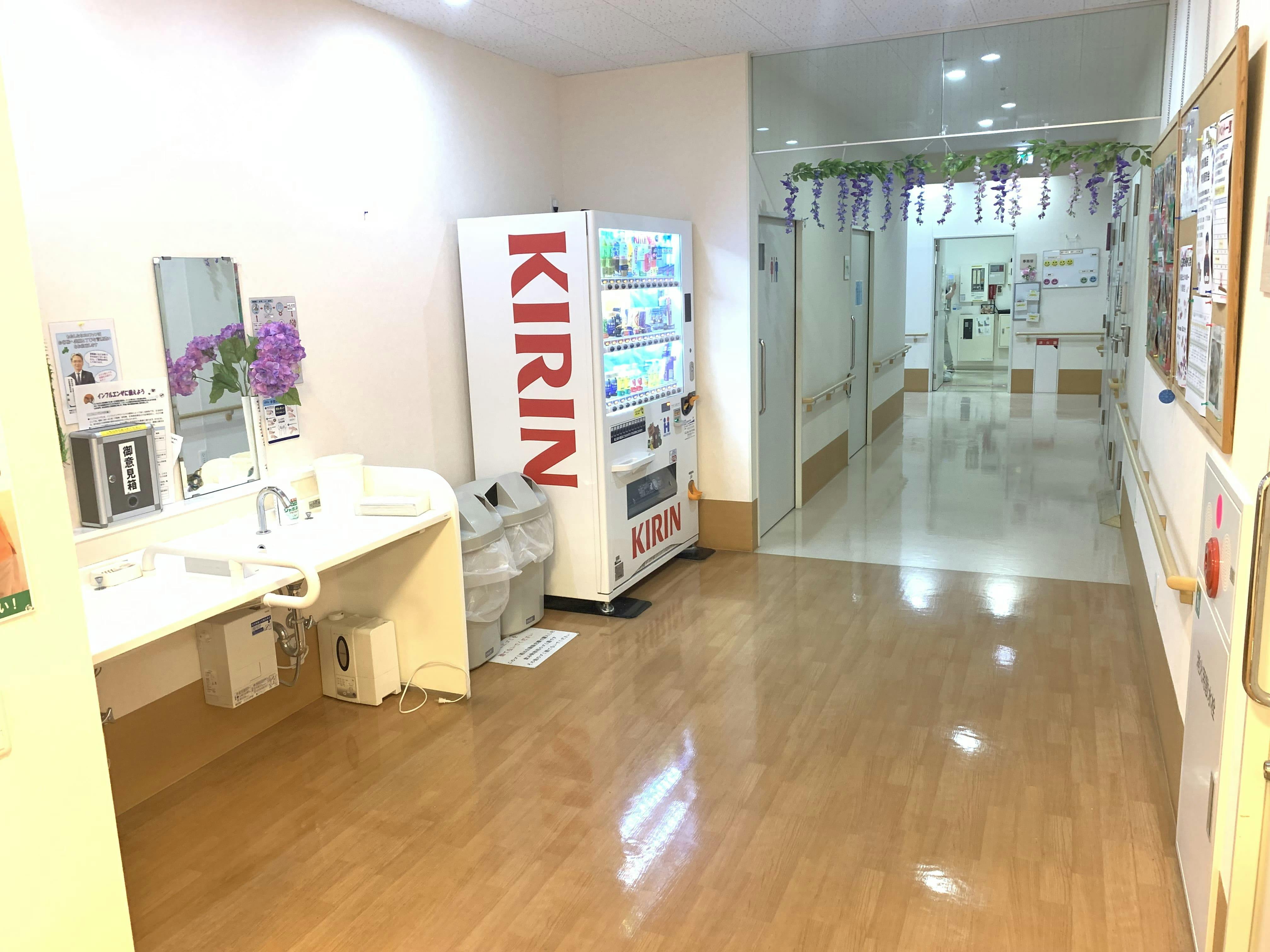 ココファン岸谷公園 廊下