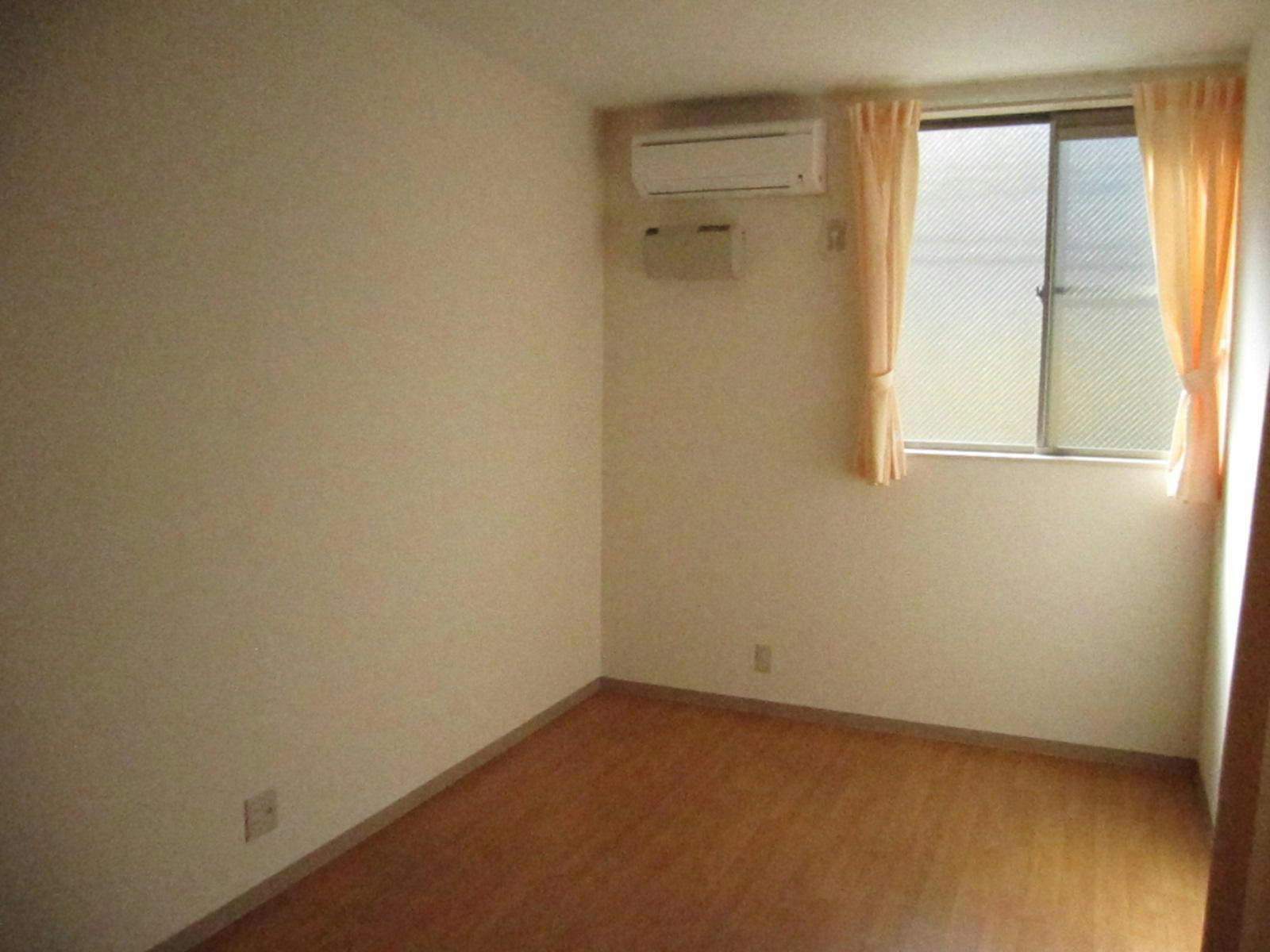 サンラフレ豊中 居室