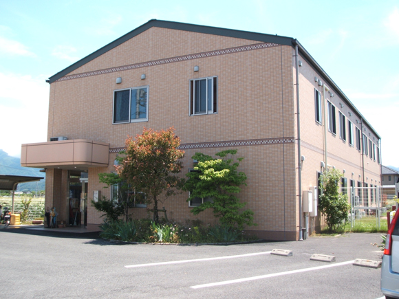 愛の家グループホーム甲府増坪 外観