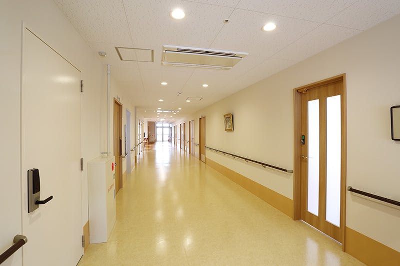 ナーシングホームらもーれ天白医療モール 廊下