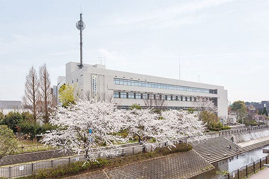 アズハイム横浜いずみ中央 泉区役所