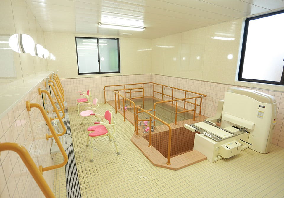 サービス付き高齢者向け住宅花雲しあわせ高島 大浴場