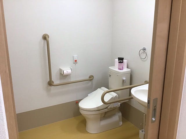 ハッピーシップ岸部 エントランス
