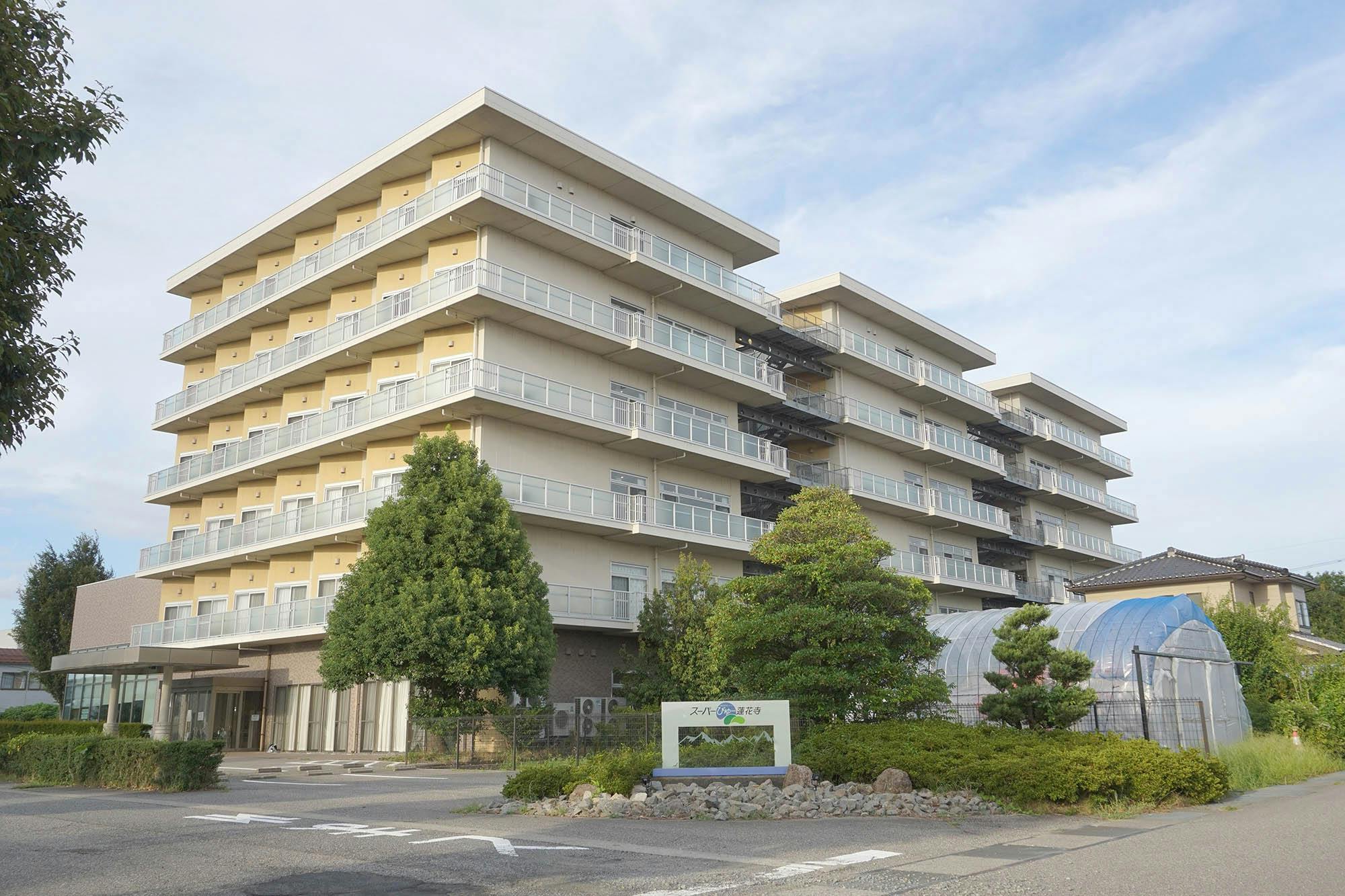 株式会社はなみずき 介護付有料老人ホーム スーパーびゅー蓮花寺 外観