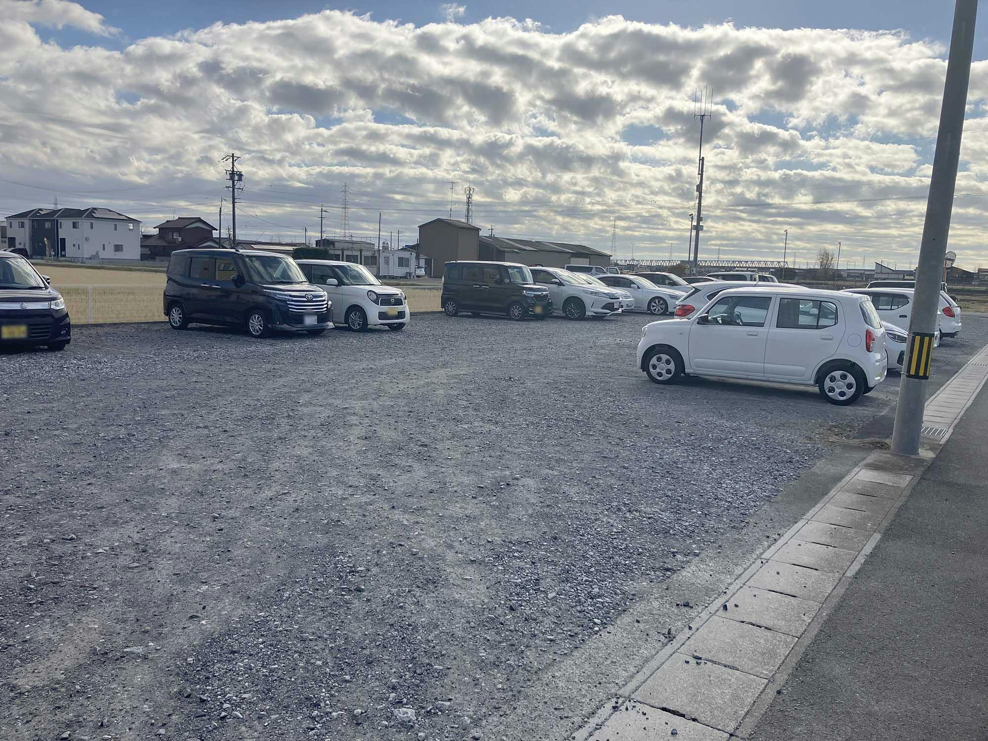 ライフ・アート大垣 駐車場