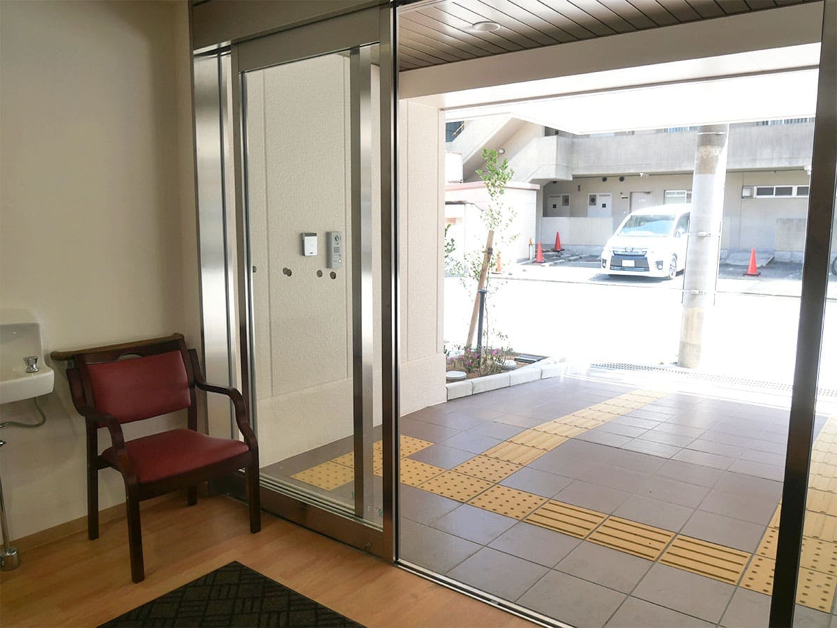 HIBISU尼崎trust 正面玄関