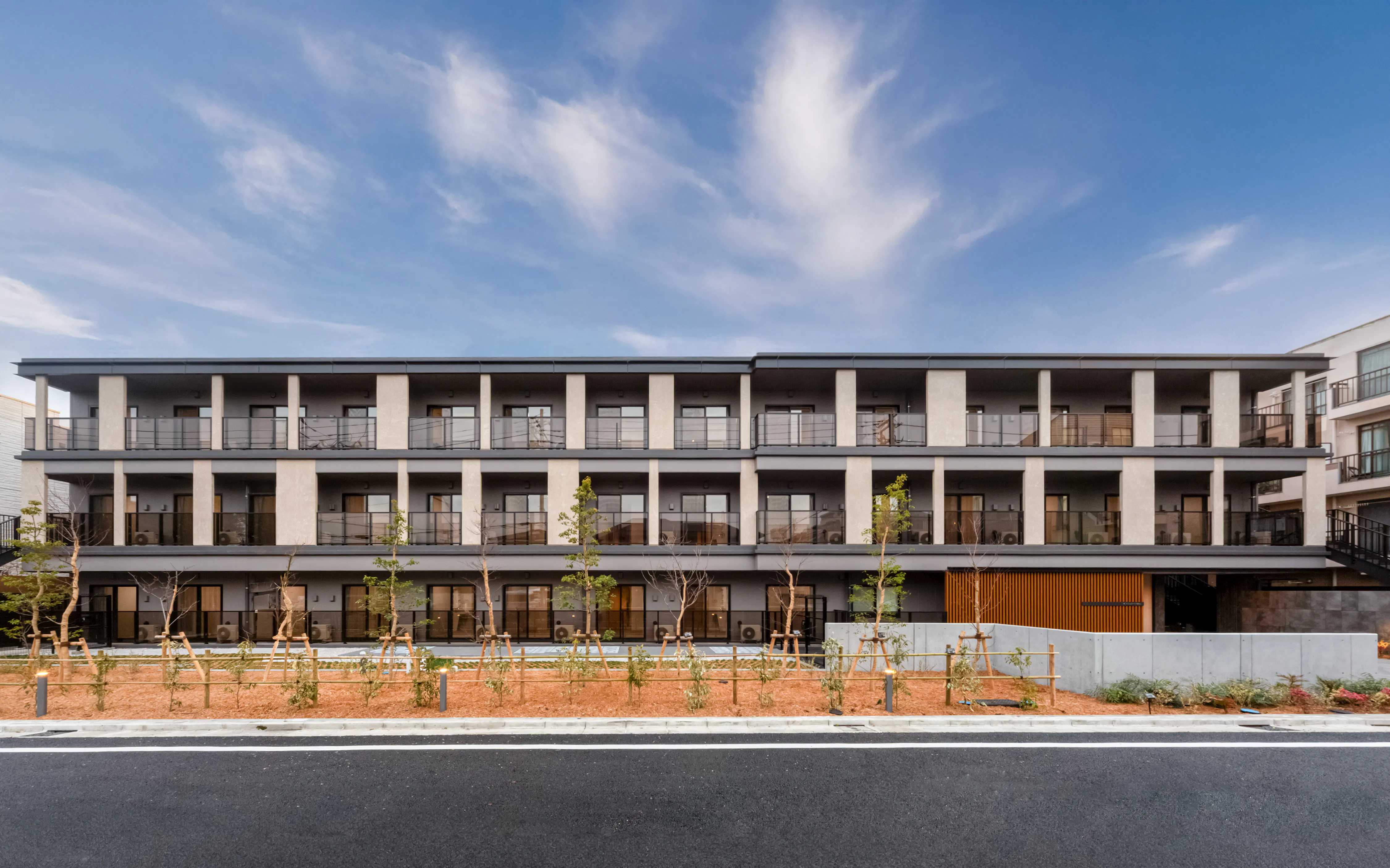 チャームスイート千歳烏山 外観