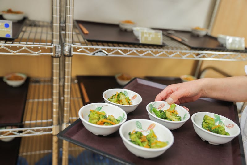 まごころ荘よつば館 配膳台