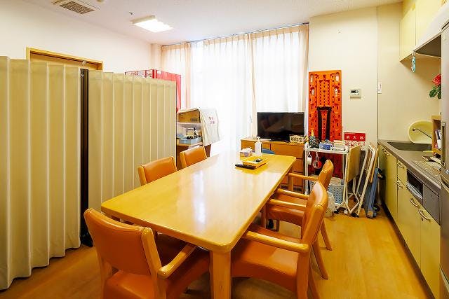 住宅型有料老人ホーム シニアヴィラジュレ橋本 食堂