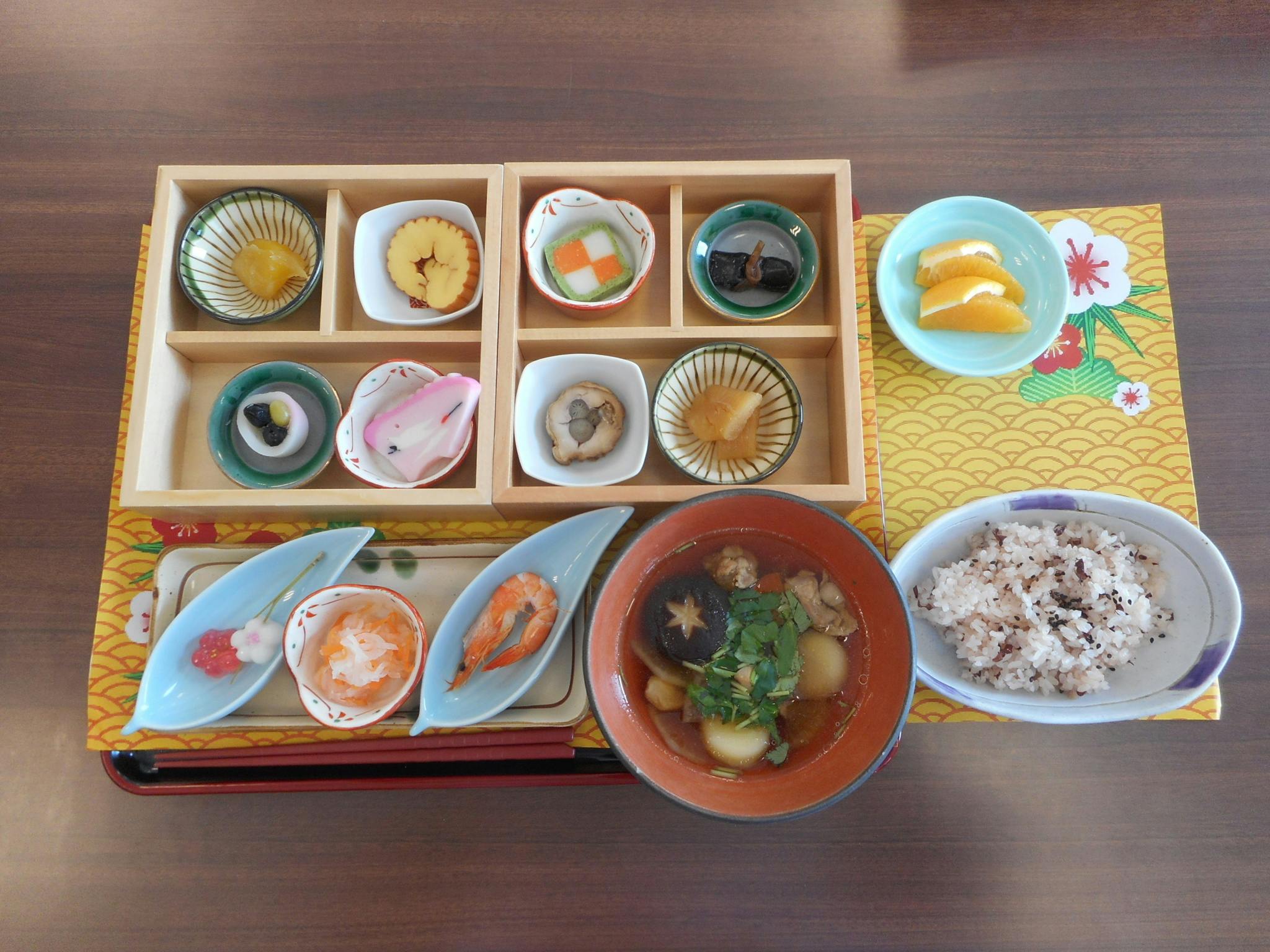 ライフシップ植物園前 おせち料理