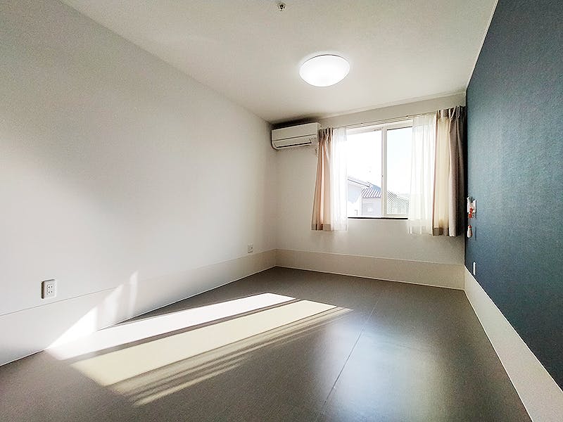 ハル日根野plum 居室