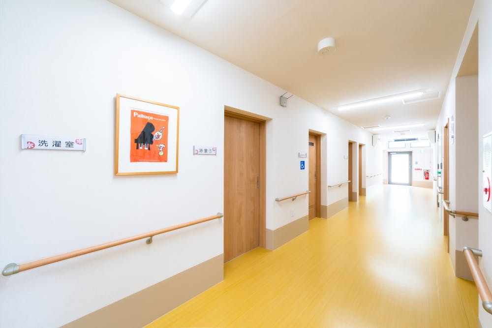 コージーガーデン東寝屋川II番館 廊下