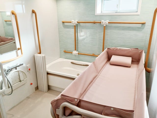 花葉メディケア豊中緑地 浴室