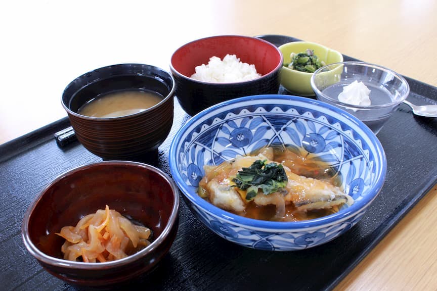 アンサンブル豊田曙 食事