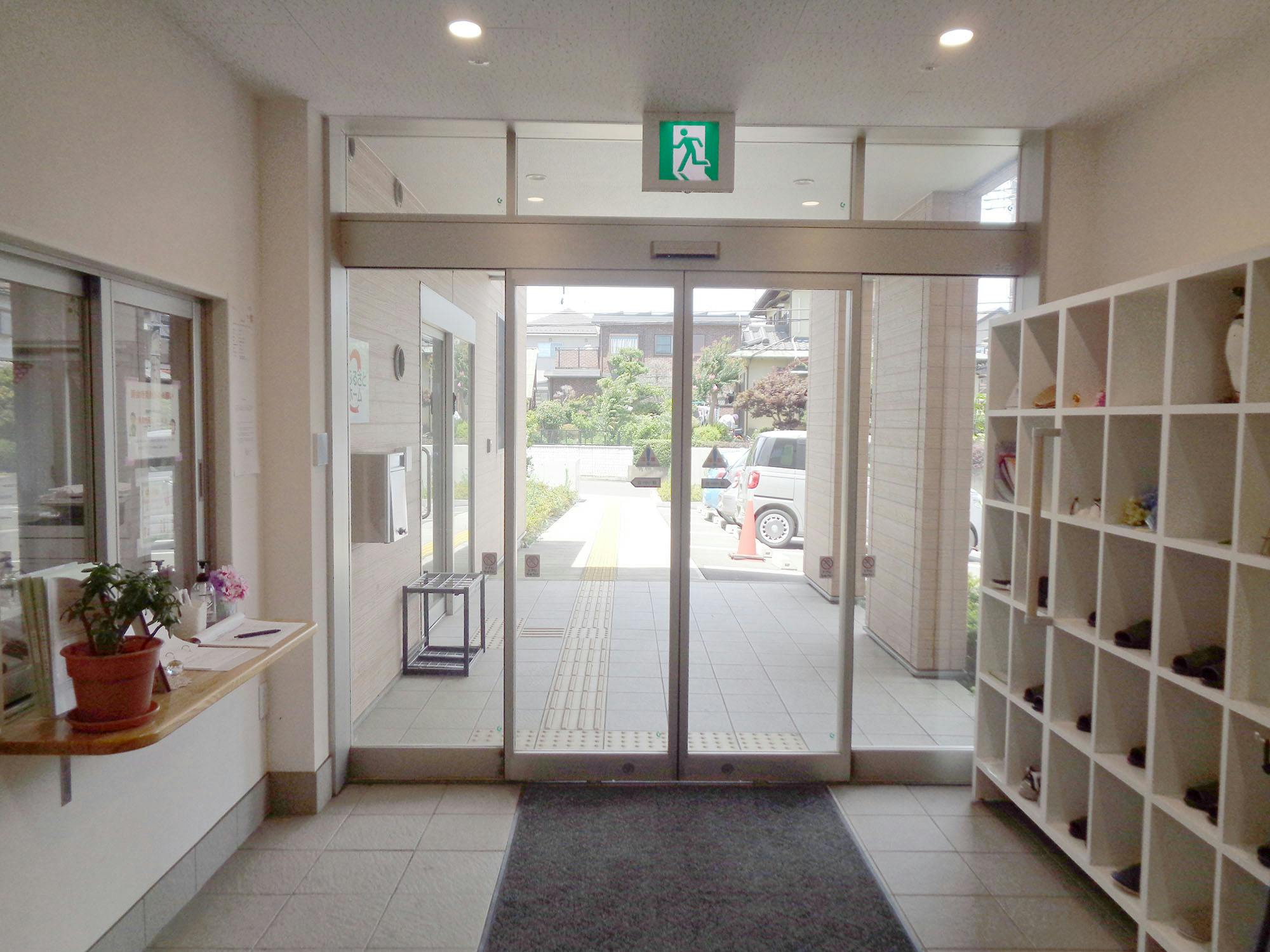 ふるさとホーム厚木上依知 玄関