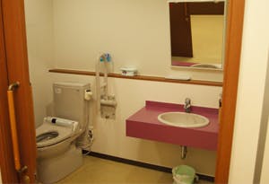 介護付有料老人ホーム風 トイレ