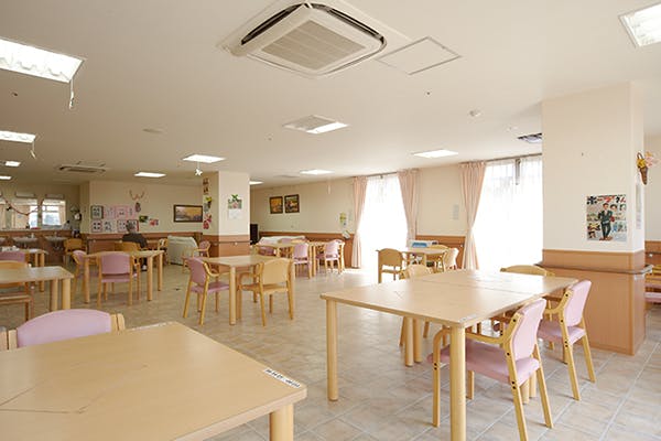 スーパー・コート郡山筒井 食堂